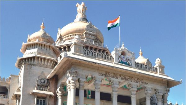 ವರ್ಷಕ್ಕೆ 30 ದಿನಗಳ ಗಳಿಕೆ ರಜೆ: ಮಹತ್ವದ ಆದೇಶ, ವಿವರ