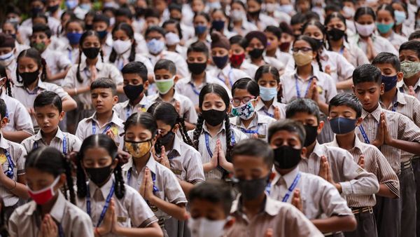 School College Holiday: ಶಾಲಾ ಕಾಲೇಜುಗಳಿಗೆ ದಿಢೀರ್‌ ರಜೆ ಘೋಷಣೆ