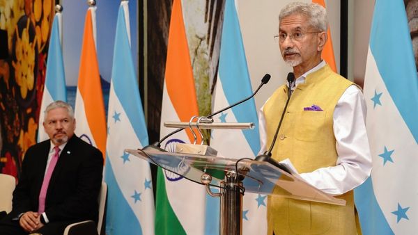 ಪಾಕಿಸ್ತಾನದ ಜೊತೆ ಭಯೋತ್ಪಾದನೆ ಬಗ್ಗೆ ಮಾತ್ರ ಮಾತುಕತೆ; ಸಚಿವ ಜೈಶಂಕರ್