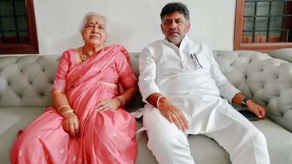 ನನ್ನ ಹುಟ್ಟಿಗಾಗಿ ಶಿವಾಲ್ದಪ್ಪನ ಬೆಟ್ಟದಲ್ಲಿ ಹರಕೆ ಕಟ್ಟಿದ್ದ ತಾಯಿ: ಡಿಕೆಶಿ ಭಾವುಕ