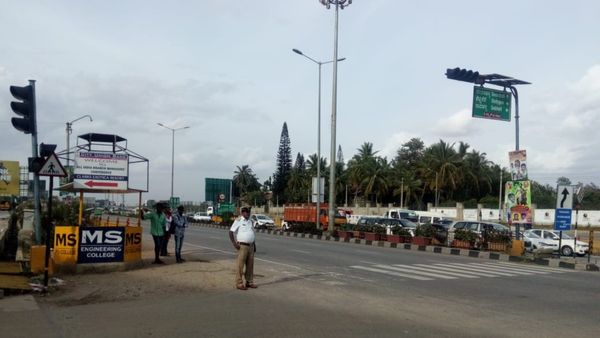 ಟ್ರಾಫಿಕ್‌ ಸಿಗ್ನಲ್‌ ಇಲ್ಲದೆ ಏರ್‌ಪೋರ್ಟ್‌ಗೆ ನೆಮ್ಮದಿಯ ಪ್ರಯಾಣ: ಹಳೇ ಯೋಜನೆಗೆ ಮತ್ತೆ ಕೈ ಹಾಕಿದ NHAI