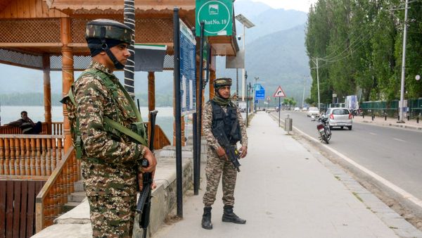 ಪಾಕಿಸ್ತಾನದ ಕಂಟೆಂಟ್‌ಗಳನ್ನು ತೆಗೆದುಹಾಕಿ: ಒಟಿಟಿ, ಸ್ಟ್ರೀಮಿಂಗ್ ಪ್ಲಾಟ್‌ಫಾರ್ಮ್‌ಗಳಿಗೆ ಕೇಂದ್ರದ ಆದೇಶ