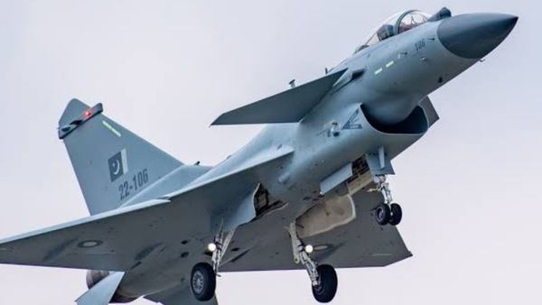 ಪಾಕ್‌ನ ಮತ್ತೊಂದು ಜೆಟ್ ಹೊಡೆದುರುಳಿಸಿದ ಭಾರತ, ಪೈಲಟ್‌ಗಳು ವಶಕ್ಕೆ