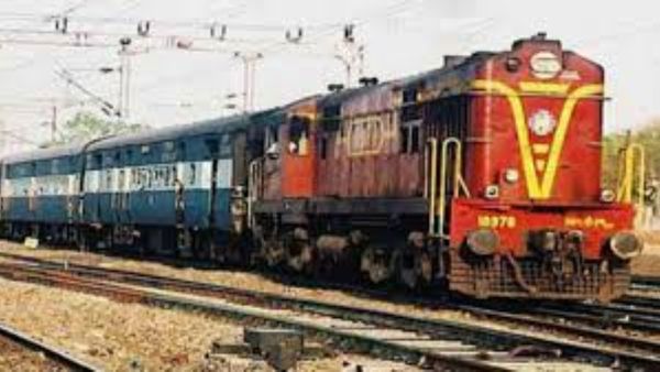 ಪ್ರಯಾಣಿಕರೇ ಗಮನಿಸಿ..: ಮೇ ತಿಂಗಳಲ್ಲಿ ಈ ರೈಲುಗಳ ಸಂಚಾರ ರದ್ದು ಮತ್ತು ಮಾರ್ಗ ಬದಲಾವಣೆ