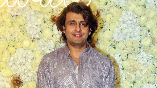 ಸೋನು ನಿಗಮ್‌ಗೆ ತಟ್ಟಿತಾ ಕನ್ನಡಿಗರ ಶಾಪ? ಮುಂಬೈನಲ್ಲಿ ಕಾರು ಡಿಕ್ಕಿ, ಜಸ್ಟ್‌ ಮಿಸ್‌