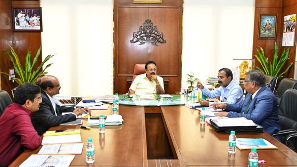 ಮಂಡ್ಯ ಕೃಷಿ ವಿಶ್ವ ವಿದ್ಯಾಲಯ: ಆಡಳಿತಾತ್ಮಕ ವರ್ಗಾವಣೆಗೆ ಕ್ರಮ: ಕೃಷಿ ಸಚಿವರು ಕೊಟ್ಟ ಮಾಹಿತಿ ಇಲ್ಲಿದೆ