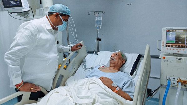 Dodda Rangegowda: ಐಸಿಯುನಲ್ಲಿ ಹಿರಿಯ ಸಾಹಿತಿ ದೊಡ್ಡ ರಂಗೇಗೌಡರಿಗೆ ಚಿಕಿತ್ಸೆ, ಸರ್ಕಾರದಿಂದ ಸಹಾಯ ಹಸ್ತ