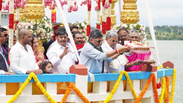 Kabini Dam: ಭರ್ಜರಿ ಮಳೆಗೆ ಭರ್ತಿಯಾದ ಕಬಿನಿ ಜಲಾಶಯ: ಬಾಗಿನ ಅರ್ಪಣೆ