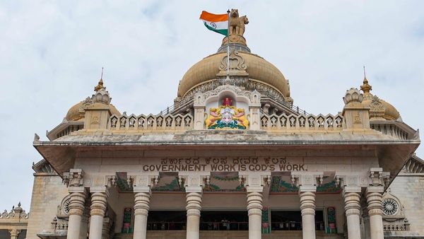 Transfer: ಆಡಳಿತ ಯಂತ್ರಕ್ಕೆ ಮೇಜರ್ ಸರ್ಜರಿ: 14 IAS ಅಧಿಕಾರಿ ವರ್ಗಾವಣೆ ಮಾಡಿ ಸರ್ಕಾರ ಆದೇಶ