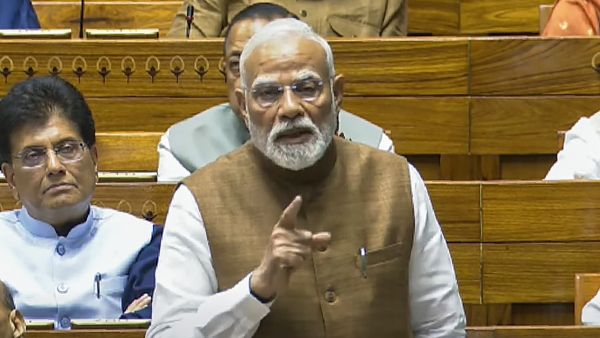 ಗೌರವದೊಂದಿಗೆ ಹಿಂದಿರುಗಿದ ಬಿಎಸ್ಎಫ್ ಸೈನಿಕ: ಪಾಕಿಸ್ತಾನದ ಸುಳ್ಳು ಪ್ರಚಾರ ಟೀಕಿಸಿದ ಪ್ರಧಾನಿ ನರೇಂದ್ರ ಮೋದಿ