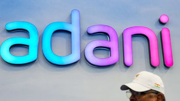 Adani Group: ಇತಿಹಾಸ ನಿರ್ಮಿಸಿದ ಅದಾನಿ ಗ್ರೂಪ್, 90,000 ಕೋಟಿ ರೂಪಾಯಿ ಆದಾಯ ದಾಖಲು