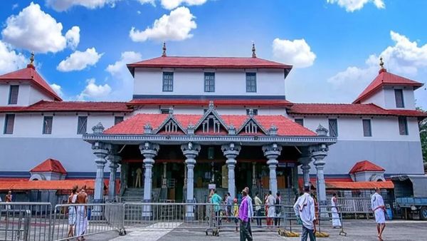 ಧರ್ಮಸ್ಥಳ ಪ್ರಕರಣ NIA ಗೆ ವಹಿಸುವಂತೆ ಮಾಜಿ ಸಿಎಂ ಆಗ್ರಹ