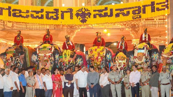 Dasara 2025: ಮೈಸೂರು ಅರಮನೆಗೆ ಬಂದ ಗಜಪಡೆ: ತೂಕದಲ್ಲಿ ಅಭಿಮನ್ಯು ಆನೆ ಹಿಂದಿಕ್ಕಿದ ಭೀಮ..