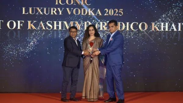 ರಾಡಿಕೊ ಖೈತಾನ್ 'ದಿ ಸ್ಪಿರಿಟ್ ಆಫ್ ಕಾಶ್ಮೀರ್' ಹೊಸ ಇತಿಹಾಸ ಸೃಷ್ಟಿ: ಬಿಡುಗಡೆಯಾದ ಮೊದಲ ತಿಂಗಳಲ್ಲೇ ರಾಷ್ಟ್ರೀಯ ಮನ್ನಣೆ