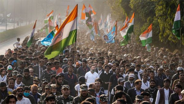 Rahul Gandhi : ಮತಗಳ್ಳತನ ಆರೋಪ: ರಾಹುಲ್‌ ಗಾಂಧಿ ನೇತೃತ್ವದಲ್ಲಿ ಪ್ರತಿಭಟನೆ; ಸ್ಪೋಟಕ ದಾಖಲೆ ಬಿಡುಗಡೆ!