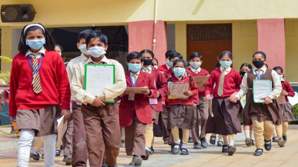 ಬೆಂಗಳೂರು: 1ನೇ ತರಗತಿ ವಾರ್ಷಿಕ ಶುಲ್ಕ ಒಂದಲ್ಲ ಎರಡಲ್ಲ.. ಬರೋಬ್ಬರಿ 7.35 ಲಕ್ಷ ರೂಪಾಯಿ: ರಸೀದಿ ಭಾರೀ ವೈರಲ್‌