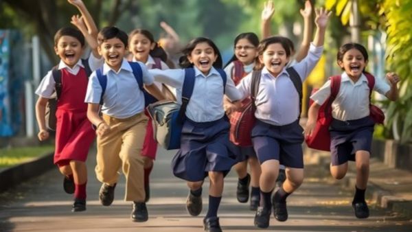 School Holiday: ಆಗಸ್ಟ್‌ 27ರಂದು ಕರ್ನಾಟಕದಲ್ಲಿ ಶಾಲಾ-ಕಾಲೇಜುಗಳಿಗೆ ರಜೆ ಇದ್ಯಾ?: ಇಲ್ಲಿದೆ ಮಾಹಿತಿ