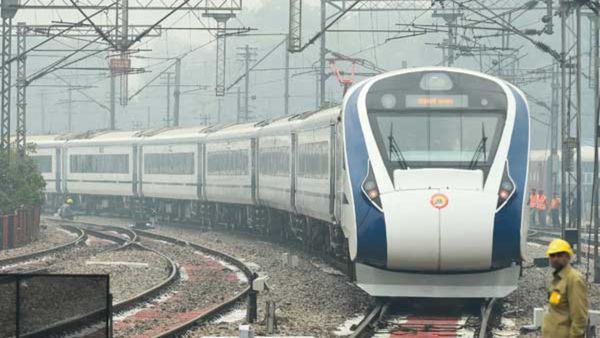 Vande Bharat Express: ಈ ಮಾರ್ಗದ 05 ರೈಲುಗಳ ವೇಗ 130 ಕಿ.ಮೀಗೆ ಹೆಚ್ಚಳ, ಅಪ್ಡೇಟ್ಸ್