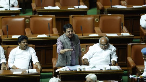 ಬಡವರಿಗೆ ಗುಡ್‌ ನ್ಯೂಸ್;‌ 1,80,253 ಮನೆಗಳ ಕಾಮಗಾರಿ ಬಗ್ಗೆ ಅಪ್‌ಡೇಟ್‌ ಕೊಟ್ಟ ಜಮೀರ್