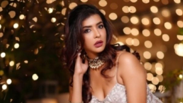 ನಟ ಮಹೇಶ್ ಬಾಬು ಶರ್ಟ್ ಬಿಚ್ಚಿದರೆ ಕೇಳಲ್ಲ: ಪತ್ರಕರ್ತನಿಗೆ ಬುದ್ಧಿ ಕಲಿಸಿದ ನಟಿ, ಇಲ್ಲಿದೆ ವೈರಲ್ ವಿಡಿಯೋ!