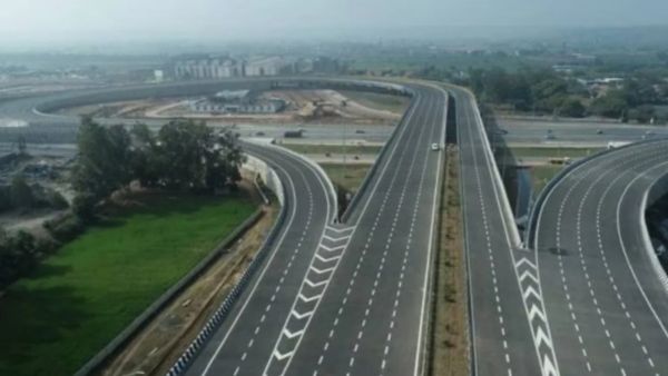 Bengaluru-Chnnai Expressway: ಬೆಂಗಳೂರು-ಚೆನ್ನೈ ಎಕ್ಸ್‌ಪ್ರೆಸ್‌ವೇ ವಾಹನ ಸವಾರರಿಗೆ ಭರ್ಜರಿ ಗುಡ್‌ ನ್ಯೂಸ್‌