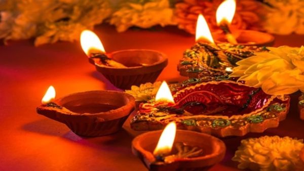 ದೀಪಾವಳಿ ಹಬ್ಬ ಸಂಭ್ರಮ: ಮೋದಿ, ಸಿದ್ದರಾಮಯ್ಯ ಸೇರಿ ನಾಡಿನ ಗಣ್ಯರಿಂದ ಶುಭ ಸಂದೇಶ Deepavali 2025