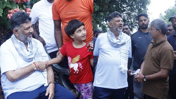 ಲಾಲ್‌ಬಾಗ್ ಅಭಿವೃದ್ಧಿಗೆ ₹10 ಕೋಟಿ ಗ್ರಾಂಟ್: ನಾಗರಿಕರಿಂದ ಅಹವಾಲು ಸ್ವೀಕರಿಸಿ ಡಿಕೆಶಿ ಕೊಟ್ರು ಭರವಸೆ