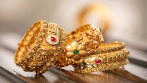 Gold Price on October 31: ಬಂಗಾರ ದರ ಮತ್ತಷ್ಟು ಭರ್ಜರಿ ಇಳಿಕೆ! ಇಲ್ಲಿದೆ ಅಕ್ಟೋಬರ್ 31ರ ಚಿನ್ನದ ದರಪಟ್ಟಿ