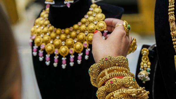 Gold Price Today: ಚಿನ್ನ ಖರೀದಿಸಲು ಇದೇ ಒಳ್ಳೆಯ ಸಮಯ, ಎಷ್ಟಿದೆ ಇಂದಿನ ಚಿನ್ನದ ದರ?