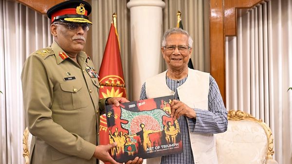 Muhammad Yunus Row: ಭಾರತದ ಈಶಾನ್ಯ ರಾಜ್ಯಗಳು ತನ್ನದು ಎಂದು ಪಾಕ್‌ನೊಂದಿಗೆ ಫೋಟೋ ಹಂಚಿಕೊಂಡ ಬಾಂಗ್ಲಾದೇಶ!