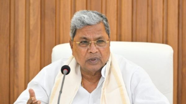 ವರ್ಗಾವಣೆಗೆ ಅಧಿಕಾರಿಗಳು ಇಂತಹ ಕೆಲಸ ಮಾಡ್ತೀರಾ? ನಾನು ಸಹಿಸಲ್ಲ; ಏಕಾಏಕಿ ಗರಂ ಆದ ಸಿದ್ದರಾಮಯ್ಯ