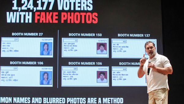 Rahul Gandhi: ಸೀಮಾ, ಸ್ವೀಟಿ ಯಾರು? ಹರಿಯಾಣದಲ್ಲಿ 22 ಬಾರಿ ಬ್ರೆಜಿಲ್‌ ಮಾಡೆಲ್‌ ವೋಟ್‌: ಹೊಸ ಬಾಂಬ್‌ ಸಿಡಿಸಿದ ರಾಹುಲ್‌ ಗಾಂಧಿ