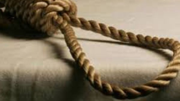 ನಿಮ್ಮ ಪ್ರೀತಿಗೆ ಅರ್ಹಳಲ್ಲ, ಮರ್ಯಾದೆ ತೆಗೆಯುವ ಕೆಲಸ ಮಾಡಿಲ್ಲ ಅಪ್ಪ ಎಂದು ಡೆತ್‌ನೋಟ್‌ ಬರೆದಿಟ್ಟು ವಿದ್ಯಾರ್ಥಿನಿ ಆತ್ಮಹತ್ಯೆ