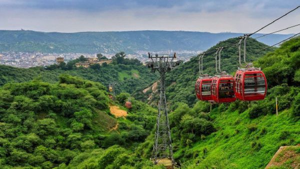 ಅರಾವಳಿ ಪರ್ವತ ಶ್ರೇಣಿ: ನಿಲ್ಲದ ಅಕ್ರಮ ಗಣಿಗಾರಿಕೆ, ಕಾಂಗ್ರೆಸ್ - ಬಿಜೆಪಿ ಯಾವ ಅವಧಿಯಲ್ಲಿ ಹೆಚ್ಚು