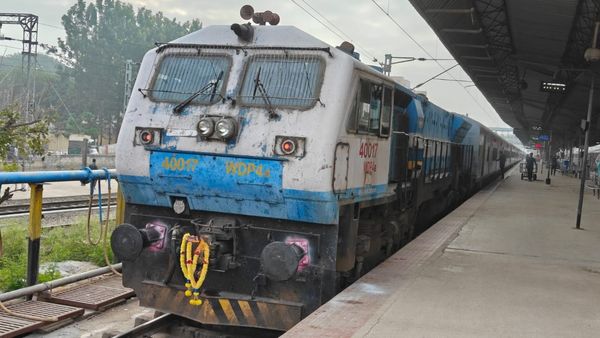 Good News: 6 ತಿಂಗಳ ಬಳಿಕ ಬೆಂಗಳೂರು-ಮಂಗಳೂರು-ಕಾರವಾರ ಕರಾವಳಿ ರೈಲು ಸೇವೆ ಪುನಾರಂಭ