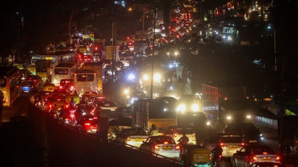 Bengaluru Traffic Advisory: ಬೆಂಗಳೂರಿನ ಪ್ರಮುಖ ಮಾರ್ಗಗಳಲ್ಲಿ ಡಿ.22ರಿಂದ ಸಂಚಾರ ಮಾರ್ಗ ಬದಲಾವಣೆ