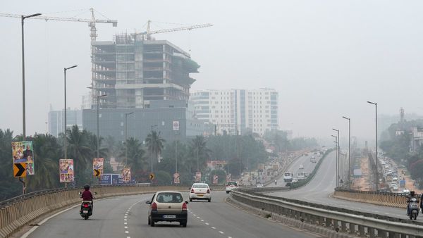 Bengaluru Weather: ಬೆಂಗಳೂರು ತಾಪಮಾನ 10 ಡಿಗ್ರಿ ಸೆಲ್ಸಿಯಸ್‌ಗಿಂತ ಕಡಿಮೆಯಾಗಲು ಇಲ್ಲಿದೆ ಕಾರಣ