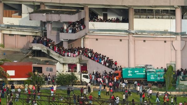 ಕ್ರಿಕೆಟ್ ಪ್ರೇಮಿಗಳಿಗೆ ಶಾಕ್, ಚಿನ್ನಸ್ವಾಮಿ ಸ್ಟೇಡಿಯಂನಲ್ಲಿ ಪಂದ್ಯ ವೀಕ್ಷಣೆಗೆ ನಿಷೇಧ: ಗೃಹ ಸಚಿವರು ಹೇಳಿದ್ದೇನು?