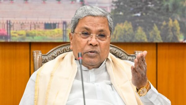 ಒಂದು ಅಥವಾ ಎರಡು ಮಕ್ಕಳನ್ನಷ್ಟೇ ಮಾಡಿಕೊಳ್ಳಿ : ಸಿದ್ದರಾಮಯ್ಯ ಸಲಹೆ