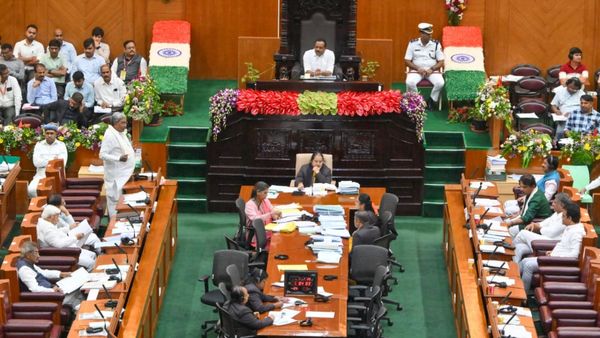 Government Employees: ಸರ್ಕಾರಿ ನೌಕರರಿಗೆ ಗುಡ್‌ ನ್ಯೂಸ್;‌ ಹಳೆ ಪಿಂಚಣಿ ಯೋಜನೆ ಜಾರಿ ಬಗ್ಗೆ ಸದನದಲ್ಲಿ ಚರ್ಚೆಯಾಗಿದ್ದೇನು?