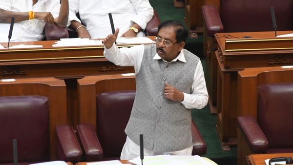 Police Department: ಪೊಲೀಸ್ ಇಲಾಖೆಯಲ್ಲಿ 3600 ಖಾಲಿ ಹುದ್ದೆಗಳ ಭರ್ತಿ: ಗುಡ್‌ ನ್ಯೂಸ್‌ ಕೊಟ್ಟ ಪರಮೇಶ್ವರ್