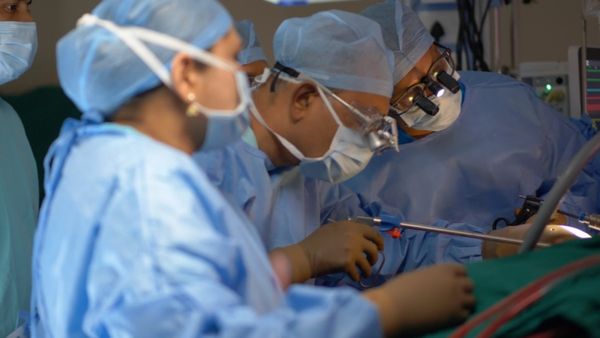 ಚಿಕ್ಕಬಳ್ಳಾಪುರ: ಮಧುಸೂದನ ಸಾಯಿ ವೈದ್ಯಕೀಯ ಸಂಸ್ಥೆಯಿಂದ ಉಚಿತ ಹೃದಯ ಶಸ್ತ್ರಚಿಕಿತ್ಸೆ ಸೇವೆ