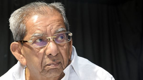 ಶಾಮನೂರು ಶಿವಶಂಕರಪ್ಪ ನಿಧನ ಹಿನ್ನೆಲೆ ದಾವಣಗೆರೆ ಜಿಲ್ಲೆ ಶಾಲಾ & ಕಾಲೇಜುಗಳಿಗೆ ರಜೆ ಘೋಷಣೆ