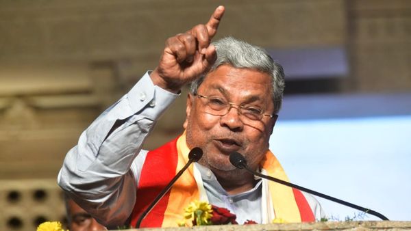ಸರ್ಕಾರಿ ಜಮೀನು ಒತ್ತುವರಿ ತೆರವು: ನಿರಾಶ್ರಿತರಿಗೆ ಪರ್ಯಾಯ ವ್ಯವಸ್ಥೆಗೆ ಸಿದ್ದರಾಮಯ್ಯ ಸೂಚನೆ