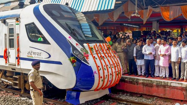 ಮಂಗಳೂರು ಟು ಬೆಂಗಳೂರು ರೈಲು ಪ್ರಯಾಣ ಸಮಯ 6 ಗಂಟೆ ಸಾಕು: ಫೇಸ್‌ಬುಕ್‌ನಲ್ಲಿ ಚರ್ಚೆ