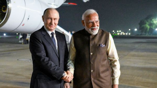 Putin in India: ಪುಟಿನ್ ಭಾರತ ಭೇಟಿಗೂ ಮೊದಲೇ $2 ಮಿಲಿಯನ್ ಜಲಂತರ್ಗಾಮಿ ನೌಕೆ ಒಪ್ಪಂದ