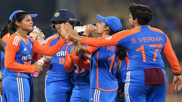 Salary Hike: ಭಾರತೀಯ ಮಹಿಳಾ ಕ್ರಿಕೆಟಿಗರ ವೇತನ ಹೆಚ್ಚಳ: ಇಲ್ಲಿದೆ ಮಾಹಿತಿ