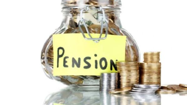Pension: ನೀವು 60 ವರ್ಷ ಮೇಲ್ಪಟ್ಟವರಾಗಿದ್ರೆ ತಿಂಗಳಿಗೆ 5,000 ರೂಪಾಯಿ ಪಿಂಚಣಿ ಪಡೆಯಬಹುದು: ಅನುಸರಿಸಬೇಕಾದ ವಿಧಾನಗಳು