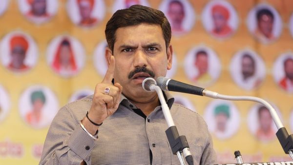 ಬಿಜೆಪಿ ಕಾರ್ಯಕರ್ತೆಯನ್ನ ವಿವಸ್ತ್ರಗೊಳಿಸಿ ಹಲ್ಲೆ; ಅಧಿಕಾರಿ ಅಮಾನತಿಗೆ ಬಿ.ವೈ.ವಿಜಯೇಂದ್ರ ಆಗ್ರಹ