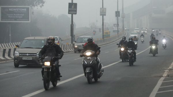 Delhi AQI: ರಾಷ್ಟ್ರ ರಾಜಧಾನಿಗೆ ಹೊಗೆ ಕಂಟಕ, ಮಳೆ ಬರದೇ ಇದ್ದರೆ ಪರಿಸ್ಥಿತಿ ಮತ್ತಷ್ಟು ಭೀಕರ